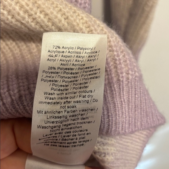 b.young Lavender and Cream Knit Sweater - Picture 4 of 11